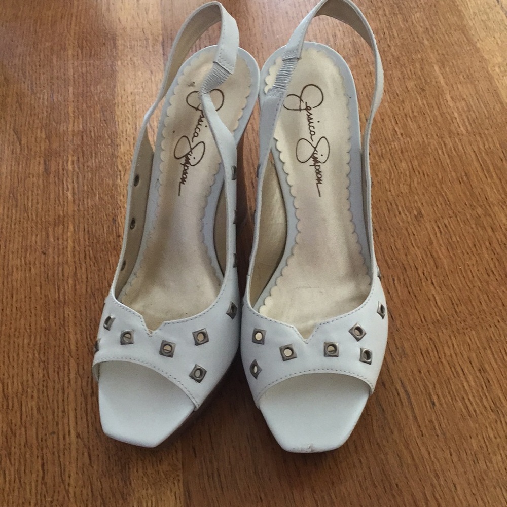 Jessica Simpson white wedges